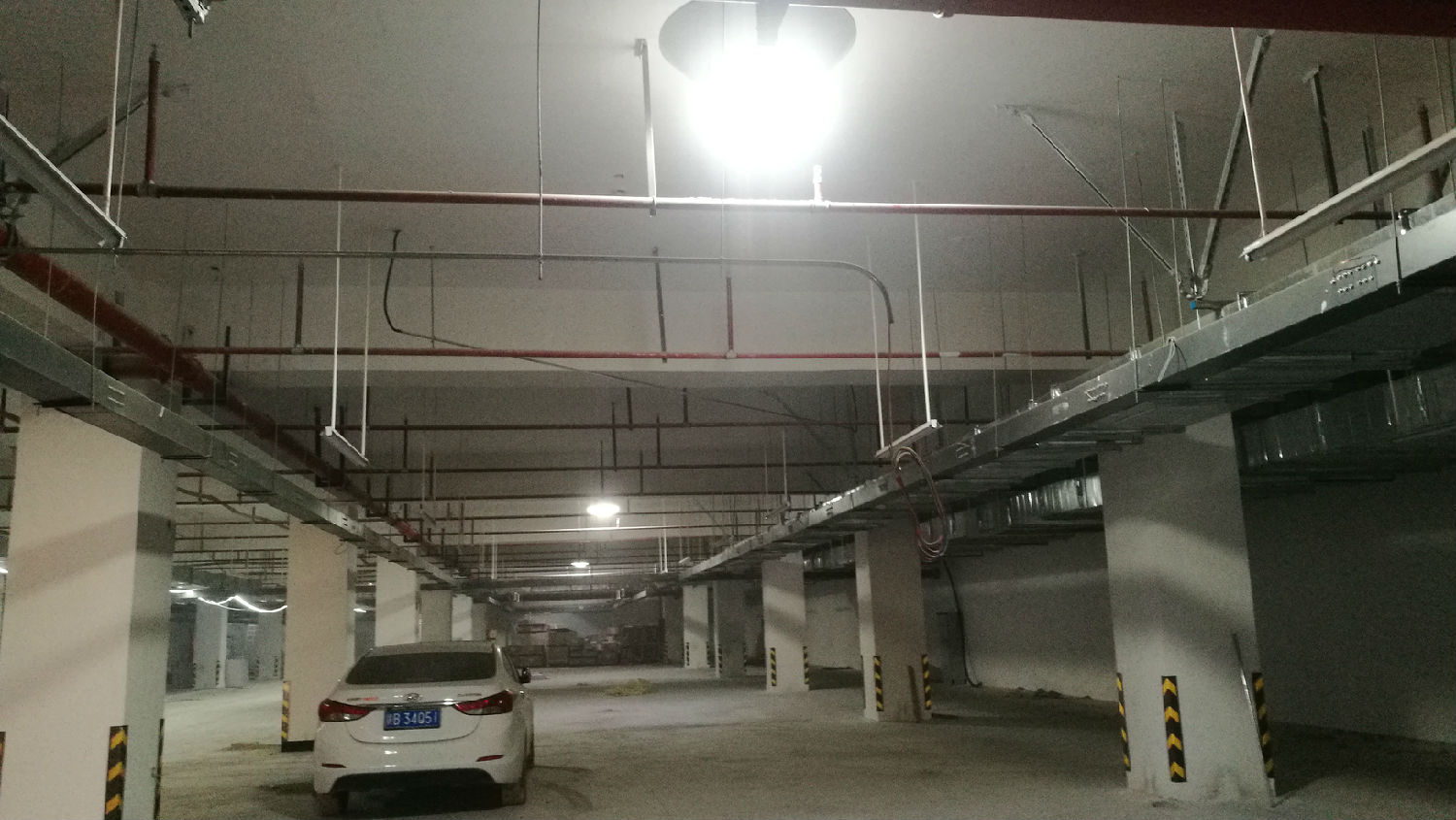 地下車(chē)庫(kù)照明
